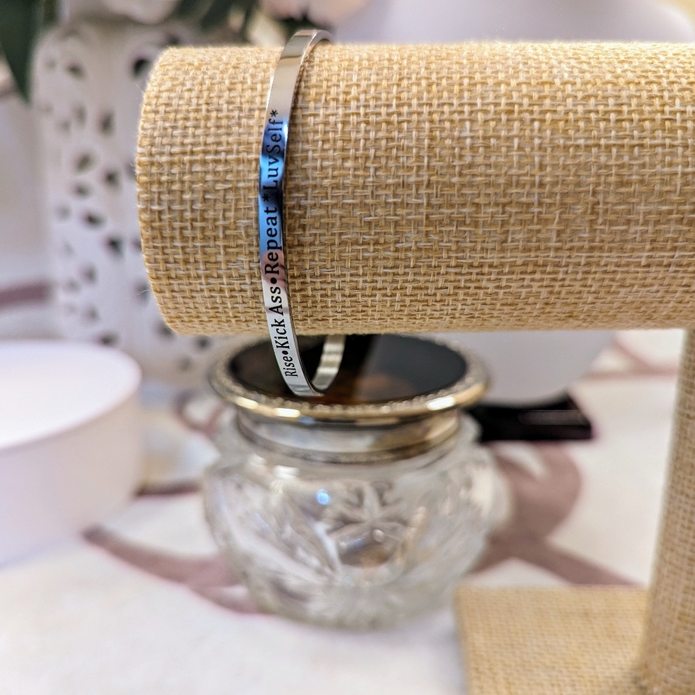 Bangles & Bracelets - Picture 12 of 16
